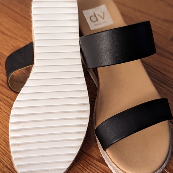 DV by Dolce Vita Emara Double Band Wedges - Picture 7 of 11